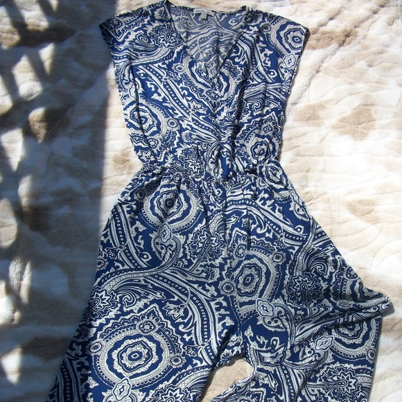Charlotte Russe Pants - Charlotte Russe BoHo Blue & White Paisley Jumpsuit